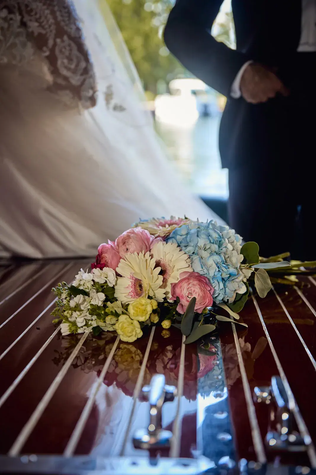 Bouquet antique boat detail — Claire & Nick's wedding at Howe Marine, Indian River