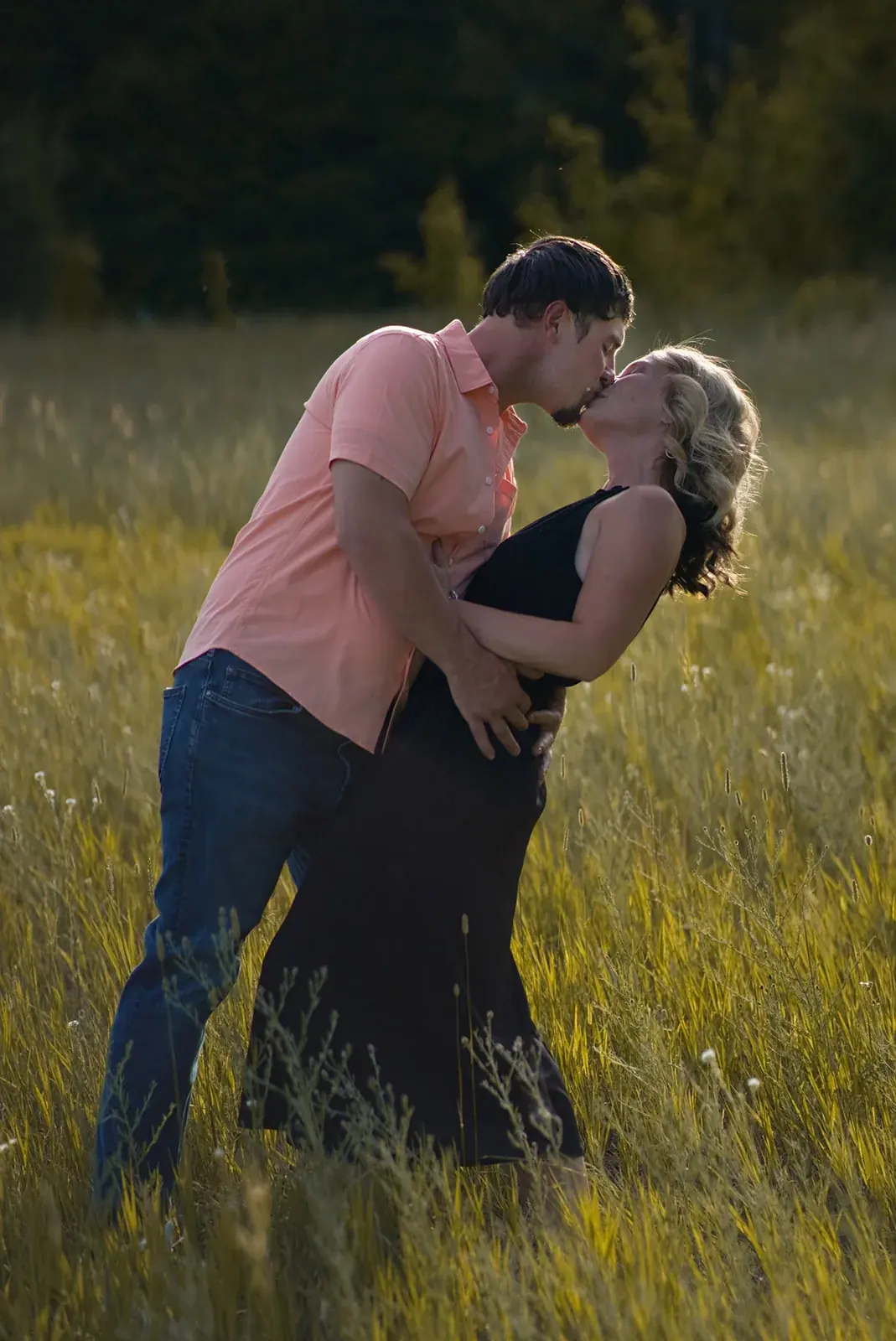 Kiss meadow — Jess & Bryce's engagement session