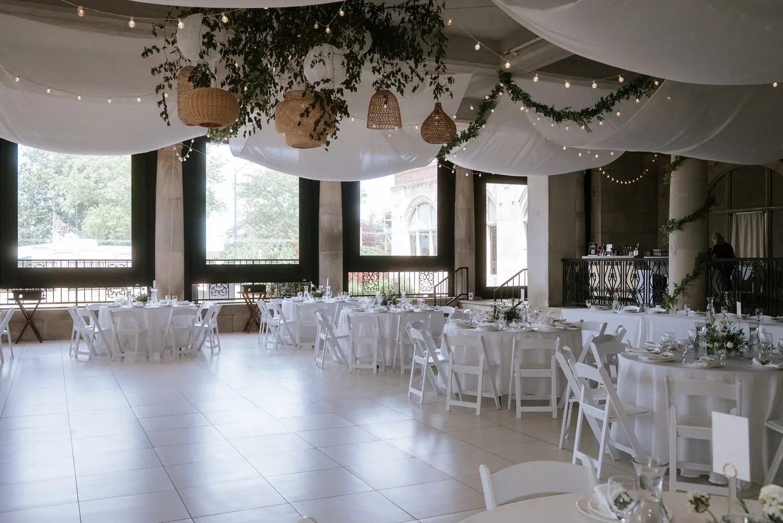 Aria reception room wide — Kelly & Ezra's wedding at Aria at The Whitcomb, St. Joseph
